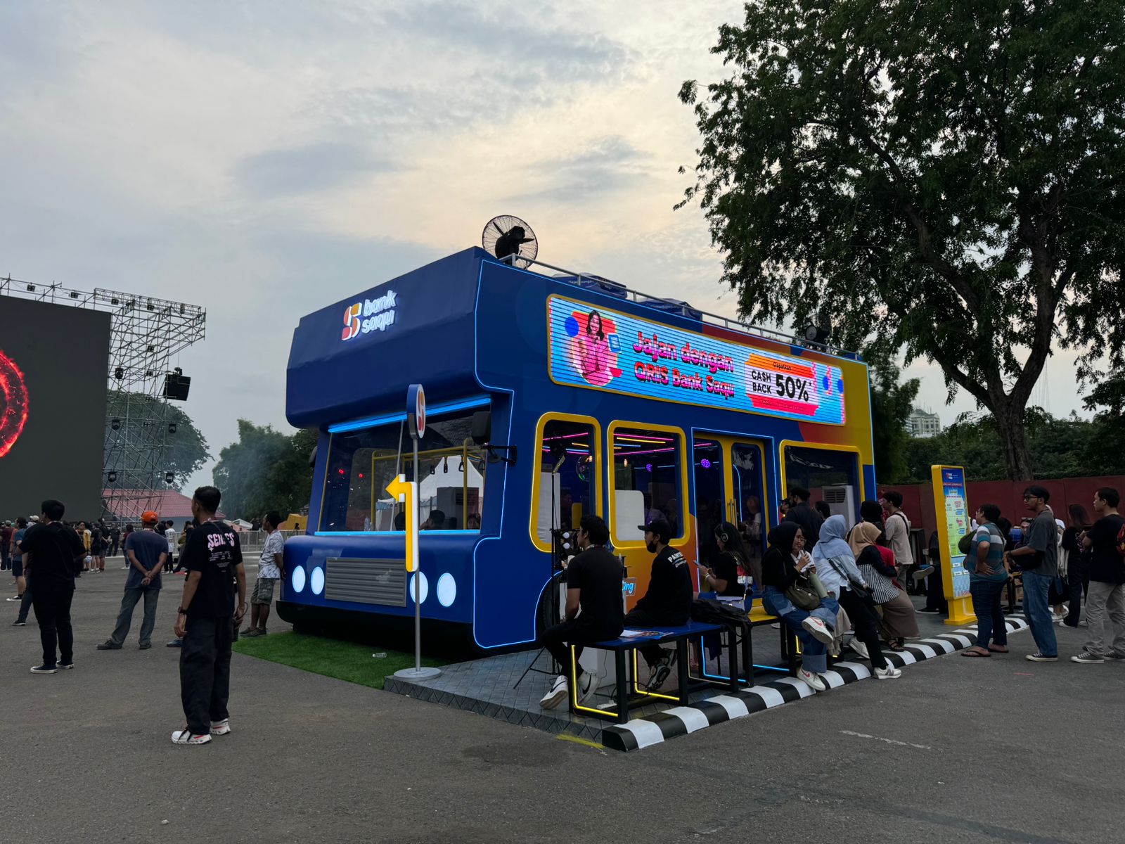 Official Banking Partner di Synchronize Festival 2024: Bank Saqu Meriahkan Area Dynamic Stage