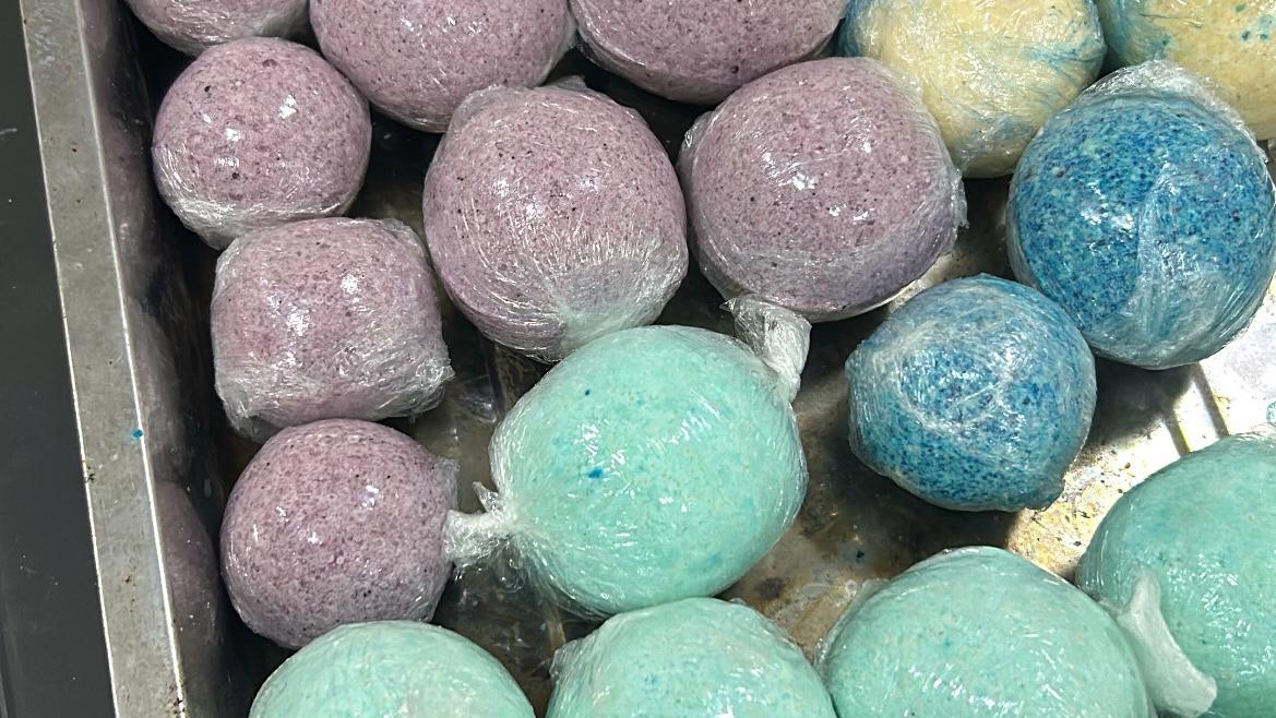 Bantu Penderita Dermatitis Atopik, Tim UMM Bikin Bathbomb Berkhasiat