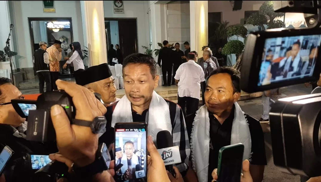 Hari Pertama Kerja, Wali Kota Malang Wahyu Hidayat Langsung Hadiri Apel Siaga dan Sertijab