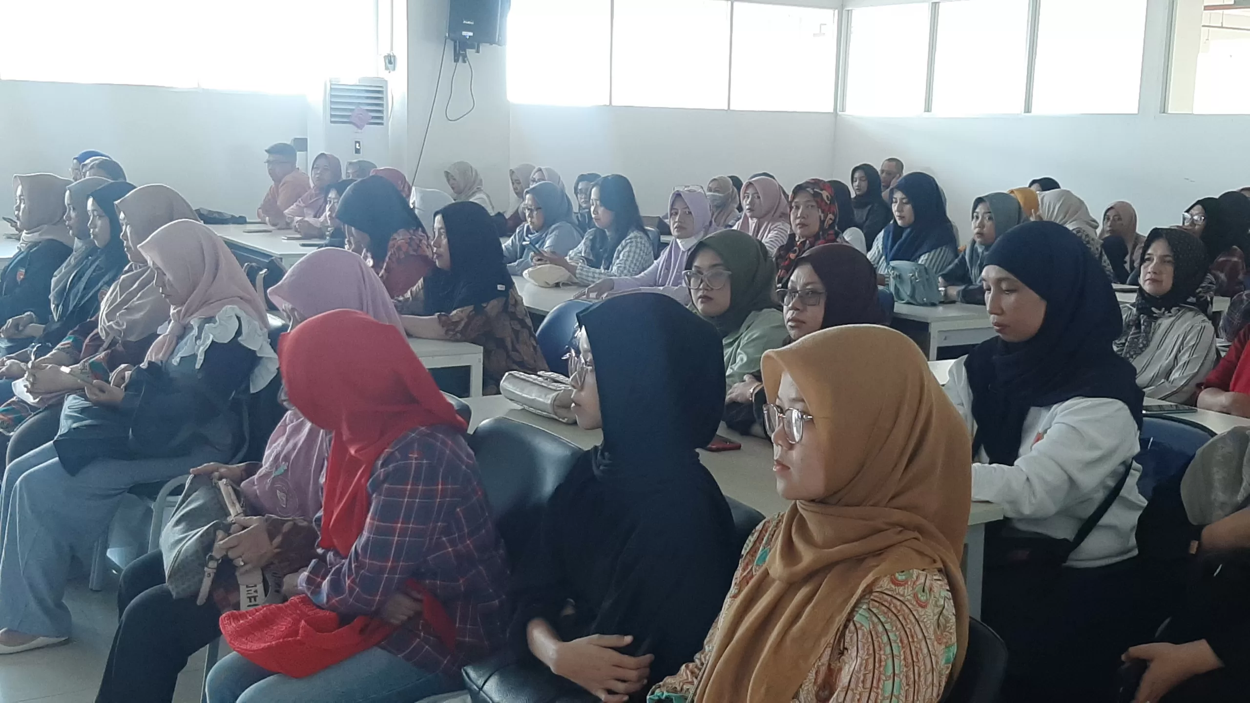 Kolaborasi Cerdas, UMKM Lowokwaru Dapat Pelatihan AI dan Digital Marketing