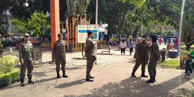 DPRD Kota Malang Dorong Revisi Aturan Penataan PKL di Alun-Alun Merdeka