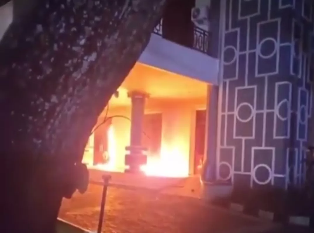 DPRD Kota Malang Siap Tampung Aspirasi Penolak UU TNI, Aksi Demo Sempat Diwarnai Ketegangan
